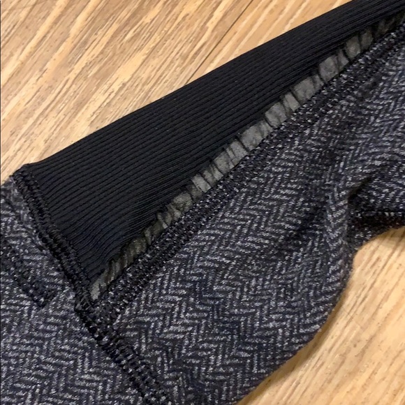 Lululemon 1/2 Zip Jacket - Picture 6 of 13